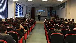 MESLEK LİSELİLERE ENDÜSTRİ 4.0 VE DİJİTAL DÖNÜŞÜM SUNUMU YAPILDI