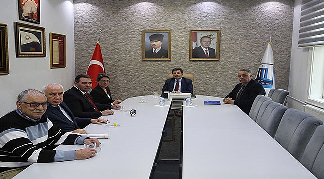 TÜRKİYE GÖRME ENGELLİLER DERNEĞİ ÇANAKKALE ŞUBESİNDEN VALİLİĞE ZİYARET