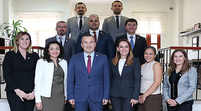 TÜRKİYE'NİN ÖRNEK MESLEK KURULUŞU ÇANAKKALE BAROSU