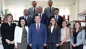 TÜRKİYE'NİN ÖRNEK MESLEK KURULUŞU ÇANAKKALE BAROSU