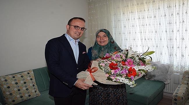 ANNELERİMİZ SIĞINDIĞIMIZ EN GÜÇLÜ LİMANDIR