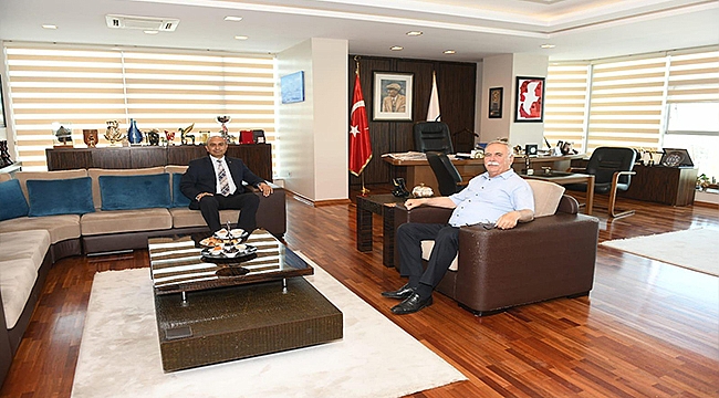 BAŞKAN GÖKHAN KONUKLARINI AĞIRLADI