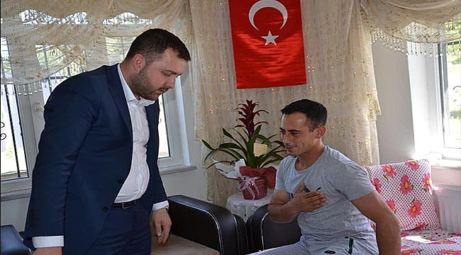 BAŞKAN YÜKSEL OPERASYONDA YARALANAN ASKERİ ZİYARET ETTİ