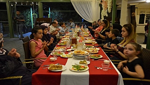 BİGA KAYMAKAMLIĞINDAN YETİMLERE İFTAR YEMEĞİ