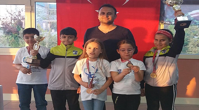 ÇANAKKALE BELEDİYESPOR BARIŞ KUPASI'NI 2 KUPA 4 MADALYA İLE TAMAMLADI