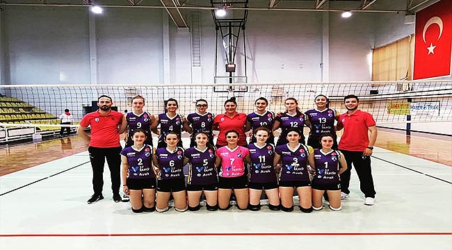 ÇANAKKALE BELEDİYESPOR, GENÇ KIZLAR VOLEYBOL MÜSABAKALARINDA İKİNCİ OLDU