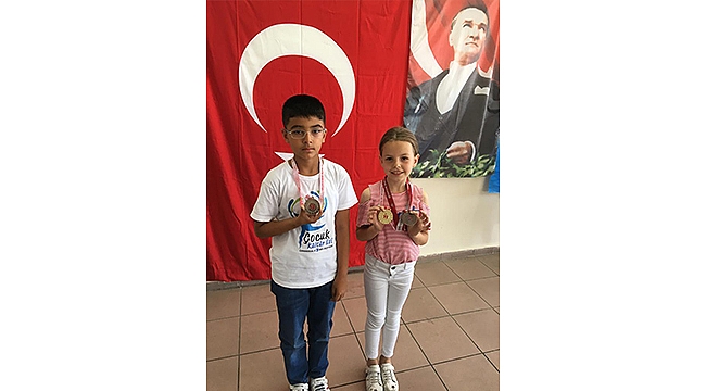 ÇOCUK KÜLTÜR EVİ'NE SATRANÇTA 3 MADALYA