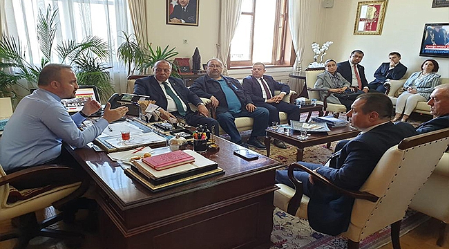 ÇTSO HEYETİNDEN AK PARTİ GRUP BAŞKANVEKİLİ BÜLENT TURAN'A ZİYARET