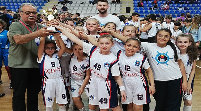 İÇDAŞ'IN KIZLARI POTADA KUPALARI TOPLADI
