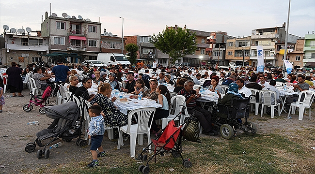 KENTLİLER İFTAR PROGRAMINDA BİR ARAYA GELDİ