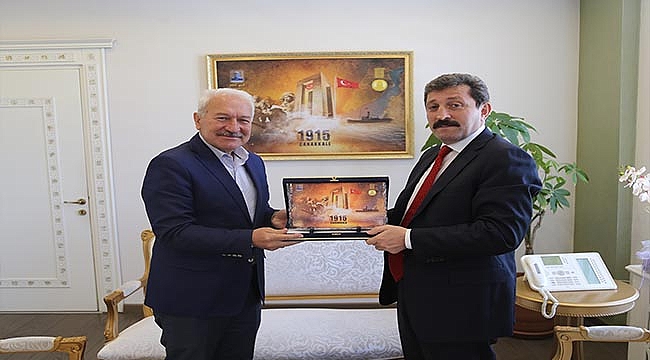 LÂPSEKİ BELEDİYE BAŞKANI EYÜP YILMAZ'DAN VALİLİĞE ZİYARET