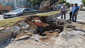 ATATÜRK CADDESİNDE ÜSTYAPI YENİLEME ÇALIŞMASI BAŞLADI