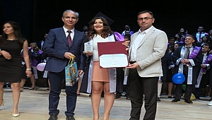 BİGA UYGULAMALI BİLİMLER FAKÜLTESİ MEZUNİYET TÖRENİ GERÇEKLEŞTİ