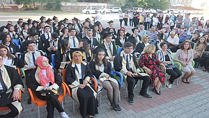 ÇAN FEN LİSESİNDE MEZUNİYET COŞKUSU