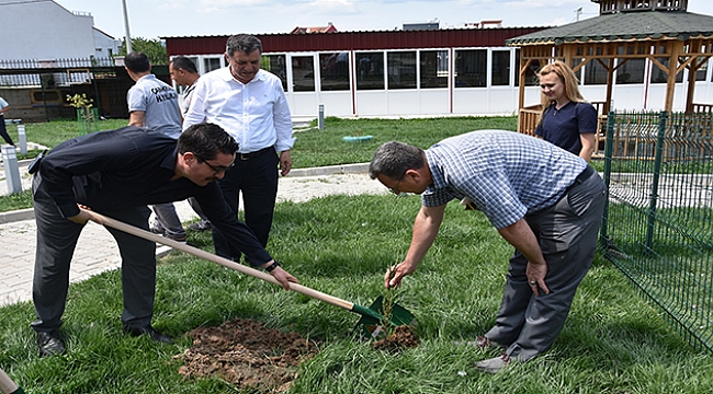 ÇANAKKALE İL KÜLTÜR VE TURİZM MÜDÜRLÜĞÜ'NDEN HUZUREVİ ZİYARETİ