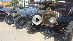 KLASİK OTOMOBİL TUTKUNLARI ÇANAKKALE'DE