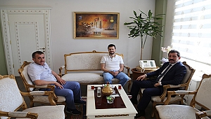 LÂPSEKİ İL GENEL MECLİS ÜYELERİ, VALİ ORHAN TAVLI'YI ZİYARET ETTİ