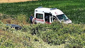 LAPSEKİ'DE TRAFİK KAZASI!