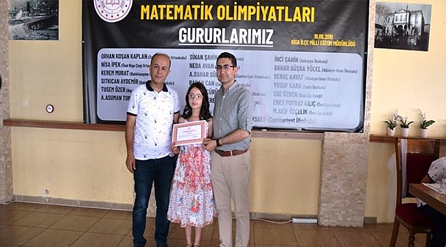 'MATEMATİK OLİMPİYATLARI'NDA DERECEYE GİREN ÖĞRENCİLER ÖDÜLLENDİRİLDİ