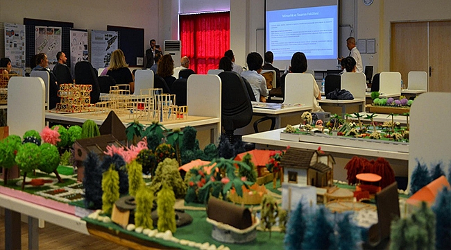 MİMARLIK VE TASARIM FAKÜLTESİ AKADEMİK KURUL TOPLANTISI GERÇEKLEŞTİ