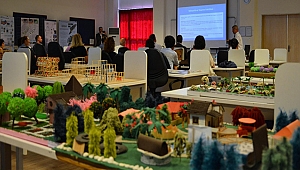 MİMARLIK VE TASARIM FAKÜLTESİ AKADEMİK KURUL TOPLANTISI GERÇEKLEŞTİ