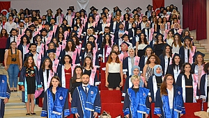 SAĞLIK HİZMETLERİ MESLEK YÜKSEKOKULU MEZUNİYET TÖRENİ GERÇEKLEŞTİ