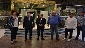 VALİ ORHAN TAVLI, ÇANAKKALE TİCARET BORSASI ÜYELERİ İLE İFTAR PROGRAMINDA BİR ARAYA GELDİ