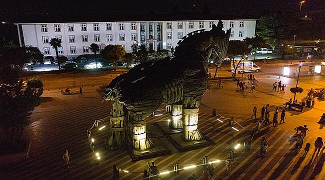 VALİ ORHAN TAVLI'NIN RAMAZAN BAYRAMI MESAJI