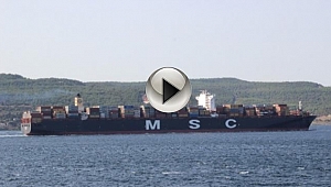 399 METRELİK DEV GEMİ ÇANAKKALE BOĞAZI'NDAN GEÇTİ