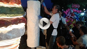 AÇILIŞA ÖZEL DEV DONDURMA