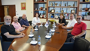 ÇANAKKALE GAZETECİLER VE YAYINCILAR DERNEĞİ'NDEN ÇTSO YÖNETİM KURULU BAŞKANINA ZİYARET