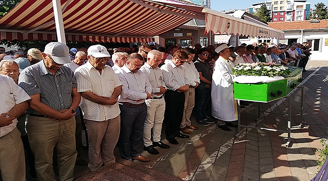 CHP'Lİ YORULMAZ SON YOLCULUĞUNA UĞURLANDI