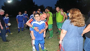 GÖRME ENGELLİLERLE EMPATİ MAÇINA ÇIKTILAR