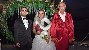 EN SESSİZ MUTLULUK...