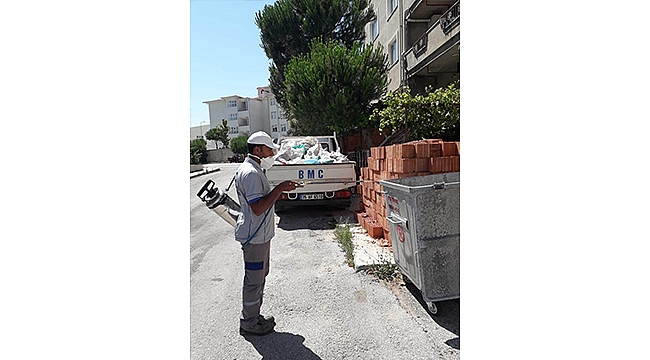 KARASİNEKLERE KARŞI YÜRÜTÜLEN ÇALIŞMALAR DEVAM EDİYOR