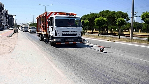 KENTİN ÇEŞİTLİ NOKTALARINDA YOL ÇİZGİ ÇALIŞMALARI GERÇEKLEŞTİRİLİYOR