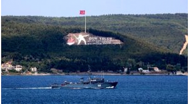 RUS ASKERİ GEMİLERİ ÇANAKKALE BOĞAZI'NDAN GEÇTİ