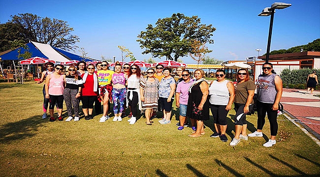 "SAHİLDE GÜNEŞLEN, PLAJDA ZUMBAYLA EĞLEN"