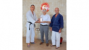 AİKİDO TOPLULUĞUNDAN REKTÖR PROF. DR. SEDAT MURAT'A ZİYARET