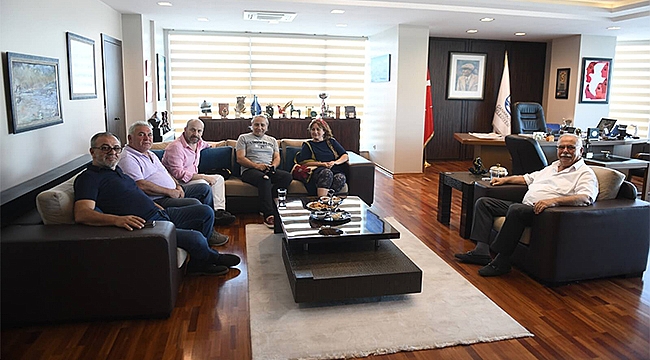 BAŞKAN GÖKHAN ÇANAKKALE GAZETECİLER VE YAYINCILAR DERNEĞİ YÖNETİMİNİ AĞIRLADI
