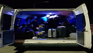 ÇANAKKALE'DE 30 MÜLTECİ YAKALANDI