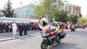 ÇANAKKALE'DE 7'DEN 70'E 30 AĞUSTOS ZAFER BAYRAMI COŞKUSU