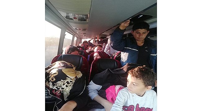 ÇANAKKALE'DE 72 DÜZENSİZ GÖÇMEN YAKALANDI