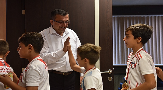 ÇANSPOR'UN MİNİKLERİ ŞAMPİYON OLDU