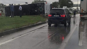 KARABİGA'DA OTOBÜS DEVRİLDİ!