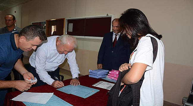 LAPSEKİ MESLEK YÜKSEKOKULU'NDA İLK ÖĞRENCİ KAYITLARI BAŞLADI