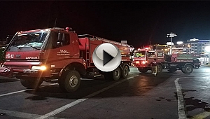 RÜZGARIN ETKİSİYLE YANGININ BÜYÜMESİNDEN ENDİŞE EDİLİYOR!