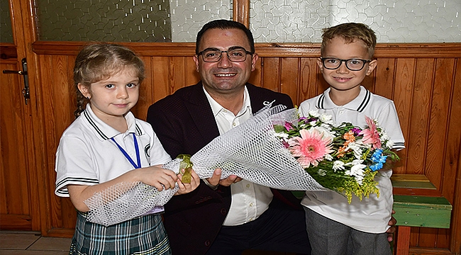 BAŞKAN ERDOĞAN, İLKOKUL ÖĞRENCİLERİNİ SEVİNDİRDİ