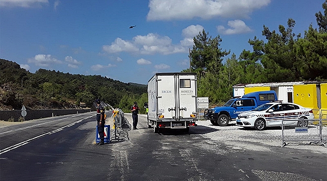 ÇANAKKALE'DE HELİKOPTERLE HAVADAN TRAFİK DENETİMİ