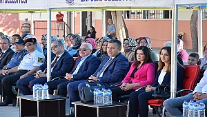 LAPSEKİ'DE İLKÖĞRETİM HAFTASI KUTLAMALARI YAPILDI